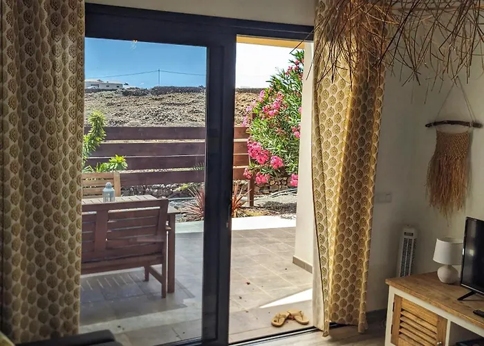 Casa Cocoon, Sun&freedom, 8 Mn From Beaches, Internet Fiber * Lajares
